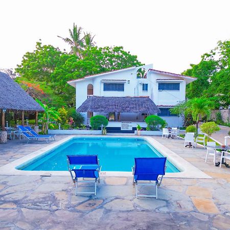 Maasai Resort Mombasa Kültér fotó