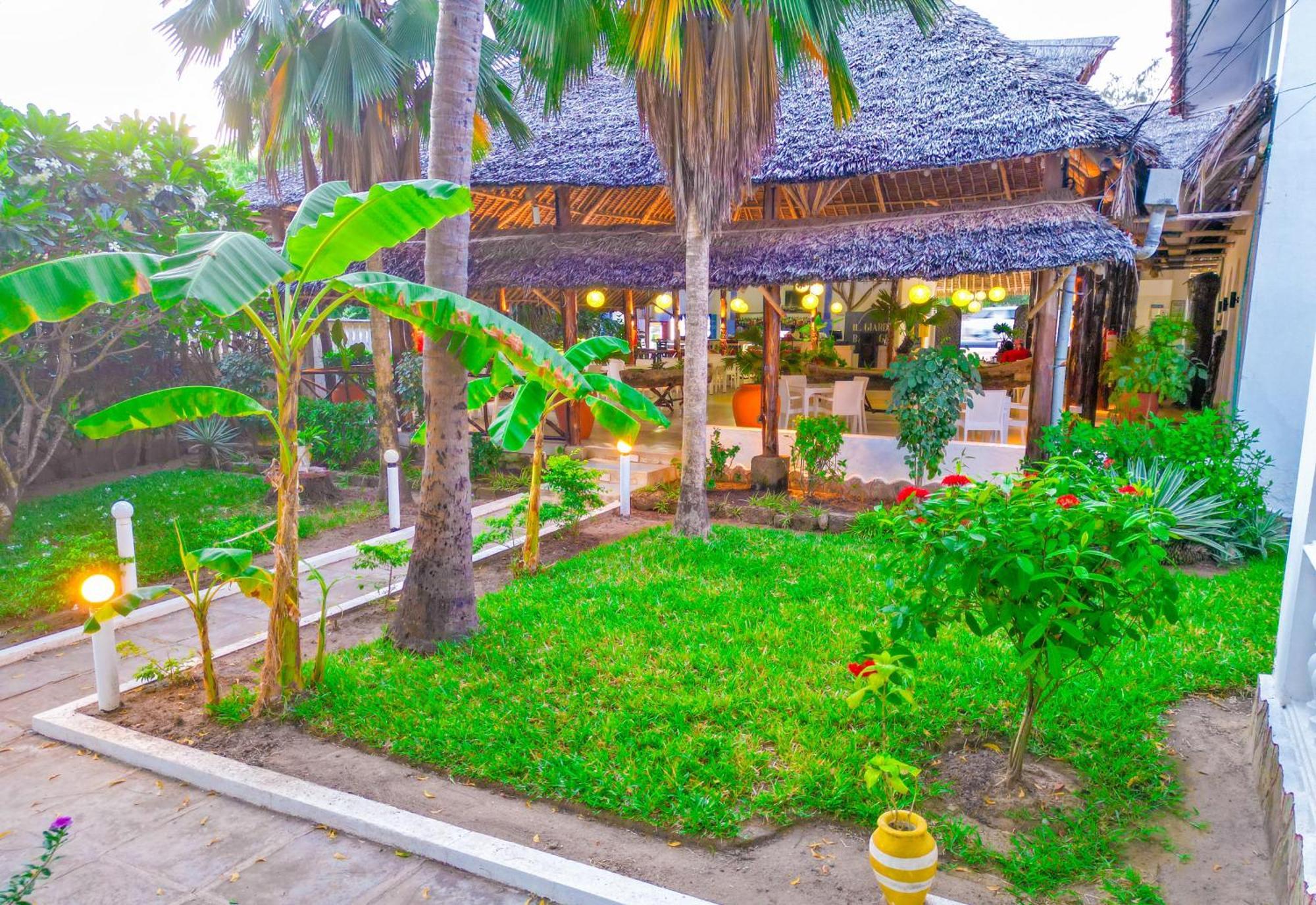 Maasai Resort Mombasa Kültér fotó
